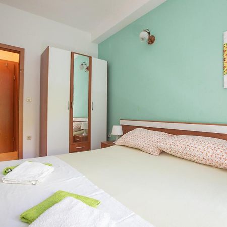 Vega Apartments Подгора Экстерьер фото